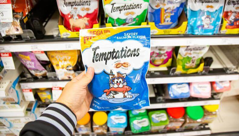 Can Humans Eat Temptations Cat Treats